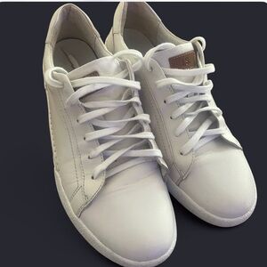 Classic White Leather Men's Sneakers